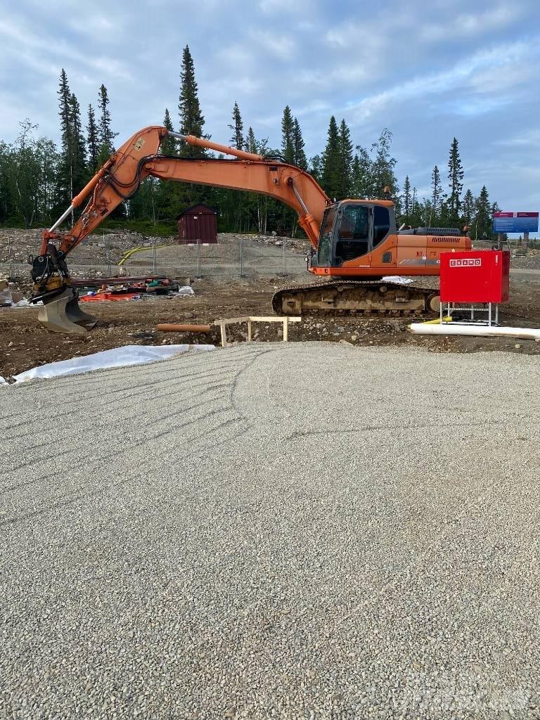 Doosan DX 255 Escavatori cingolati