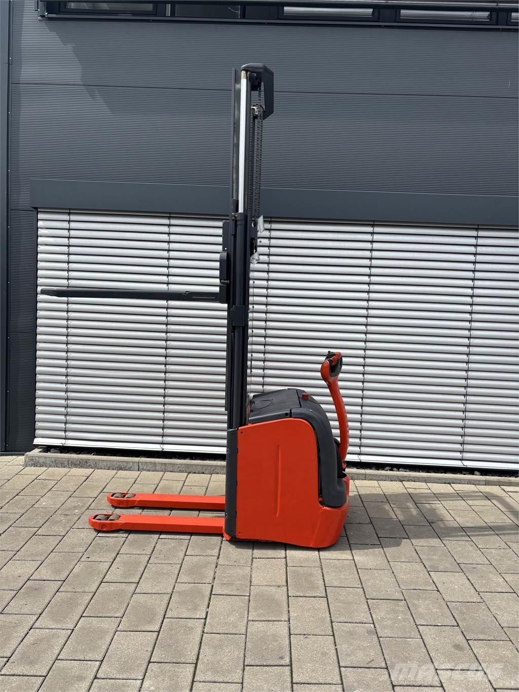 Linde L16 Carelli stoccatori  automatici-usati