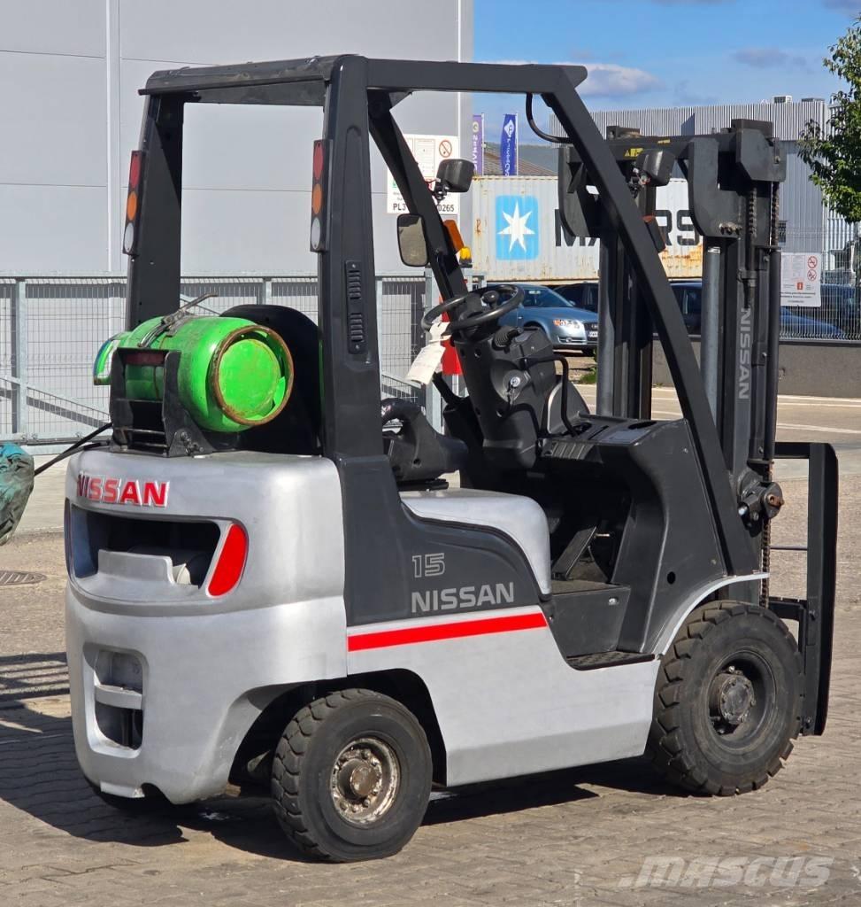 Nissan L01A15 Carrelli elevatori GPL