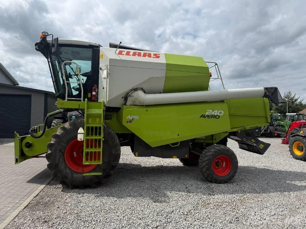 Claas Avero 240 Mietitrebbiatrici
