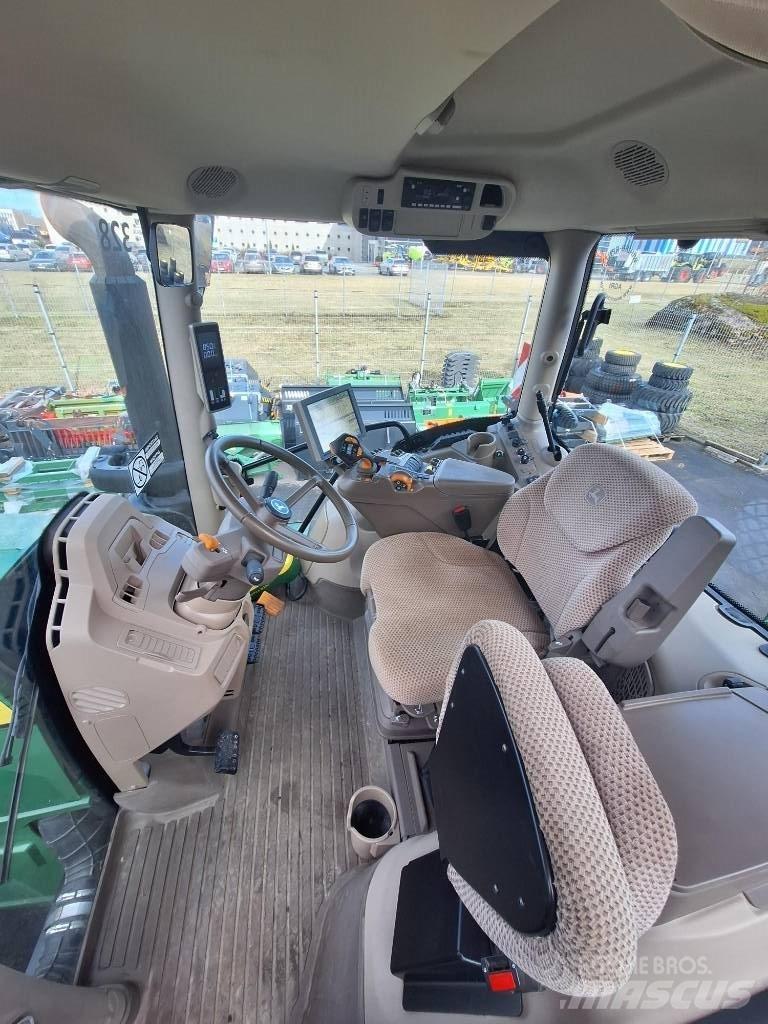 John Deere 6R250 Trattori