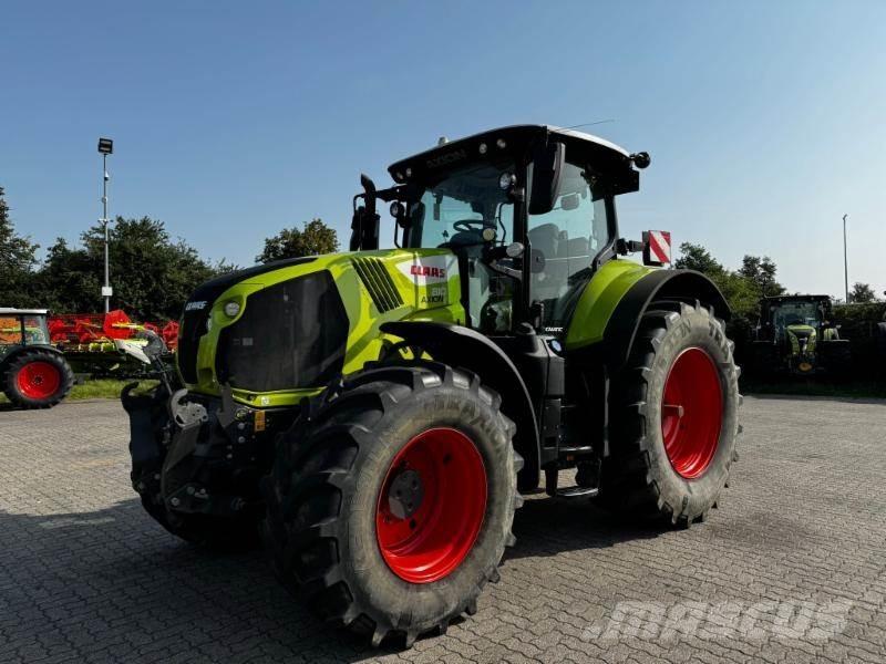 CLAAS AXION 810 Trattori