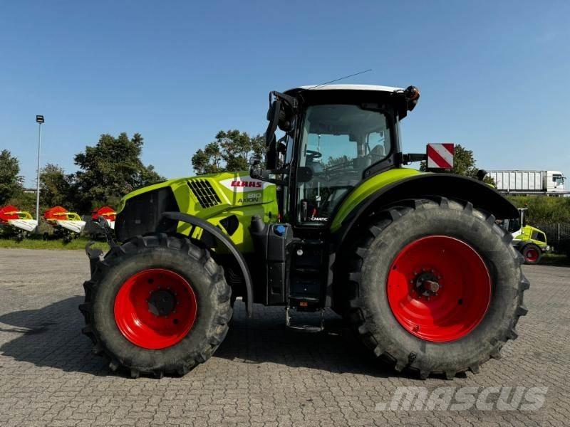 CLAAS AXION 810 Trattori