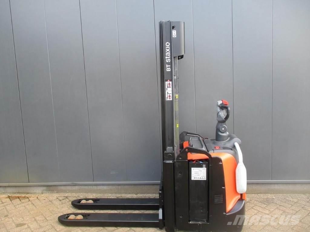 Toyota SPE 120L Transpallet uomo a terra