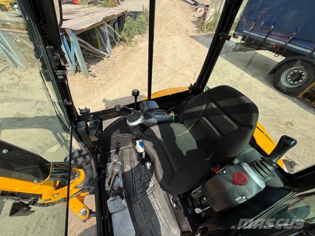 JCB 8026 CTS Miniescavatori
