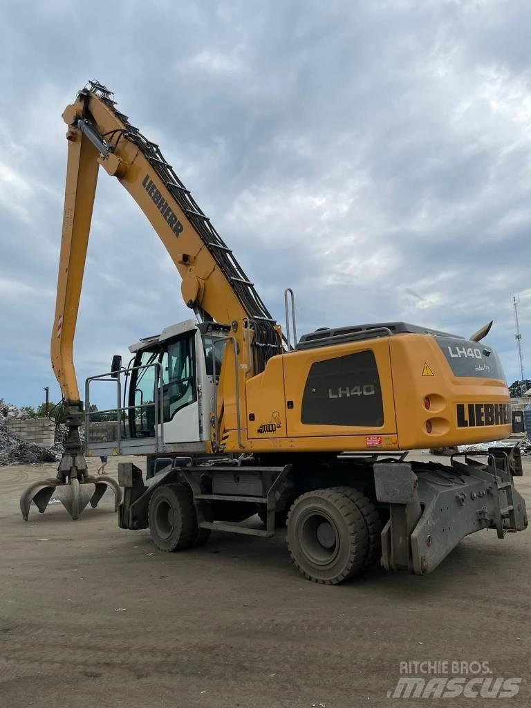 Liebherr LH40M Movimentazione rifiuti