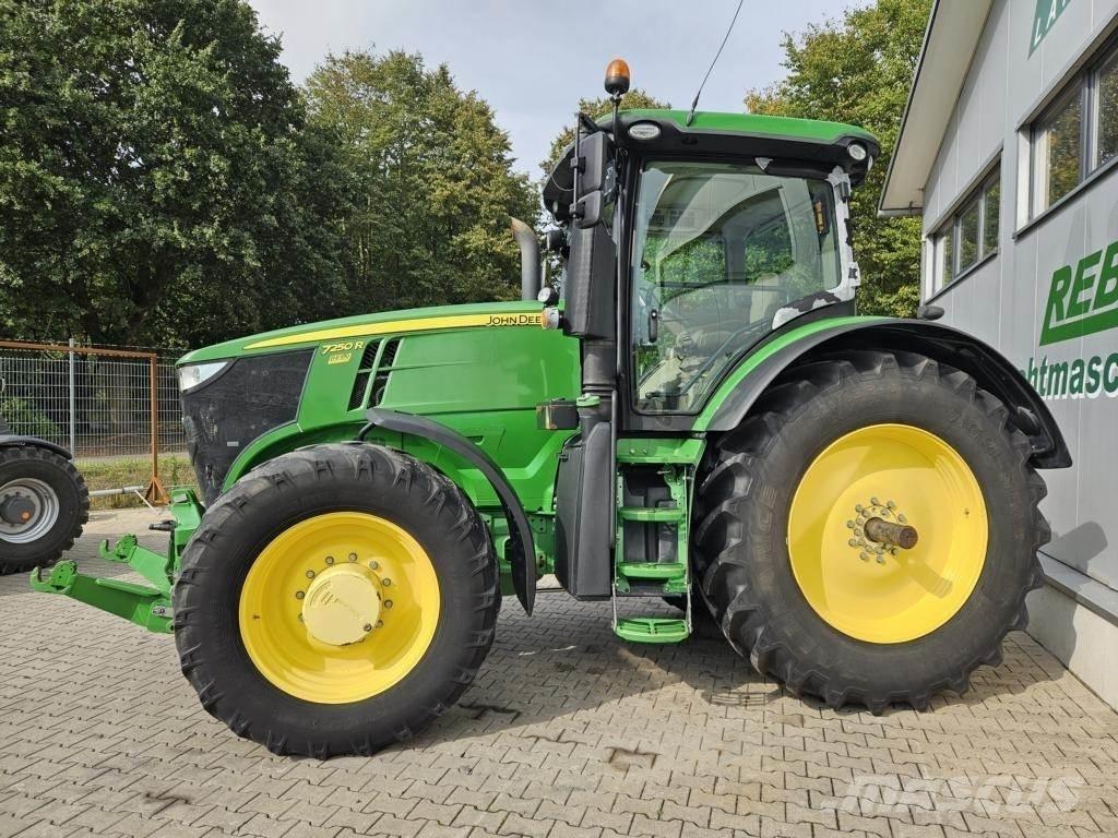 John Deere 7250R Trattori