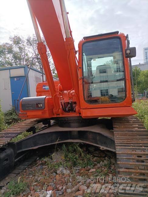 Doosan DX 300 Escavatori cingolati