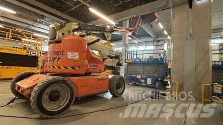 JLG E 450 AJ Piattaforme a braccio articolato