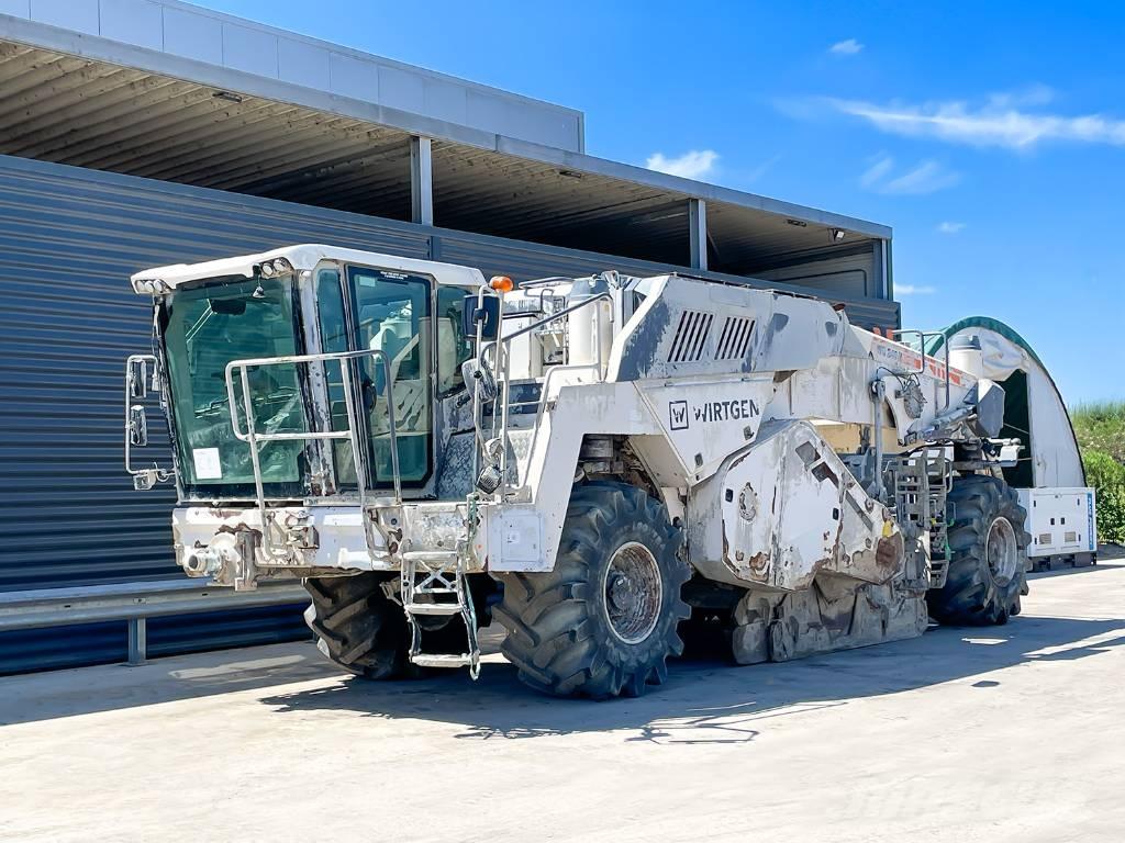 Wirtgen WR 240I Riciclatori d'asfalto