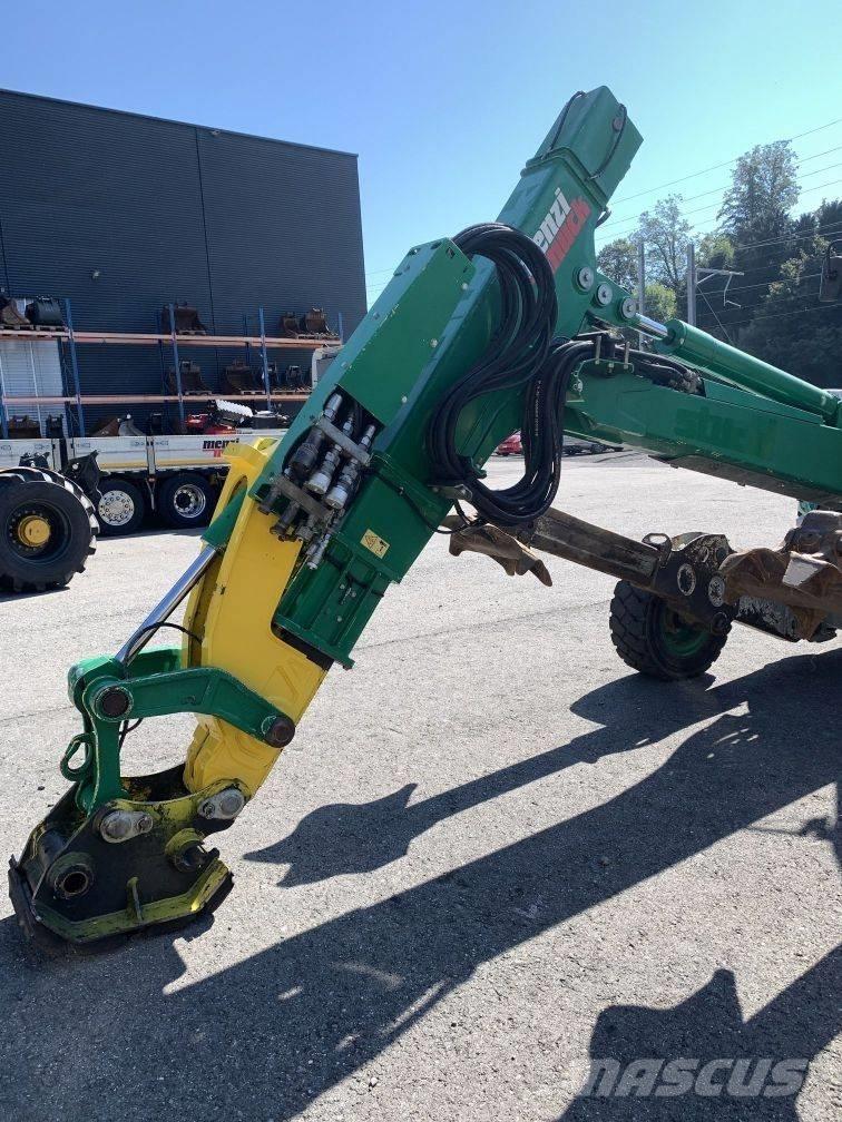 Menzi Muck M325 Escavatori gommati
