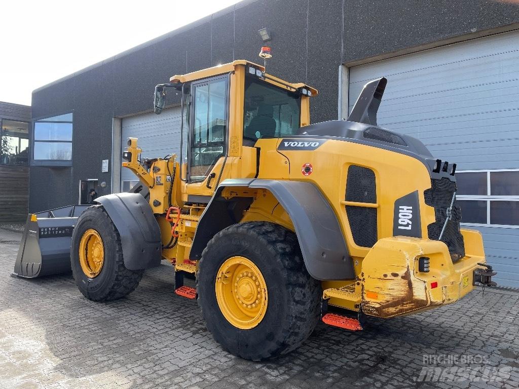 Volvo L90H Pale gommate