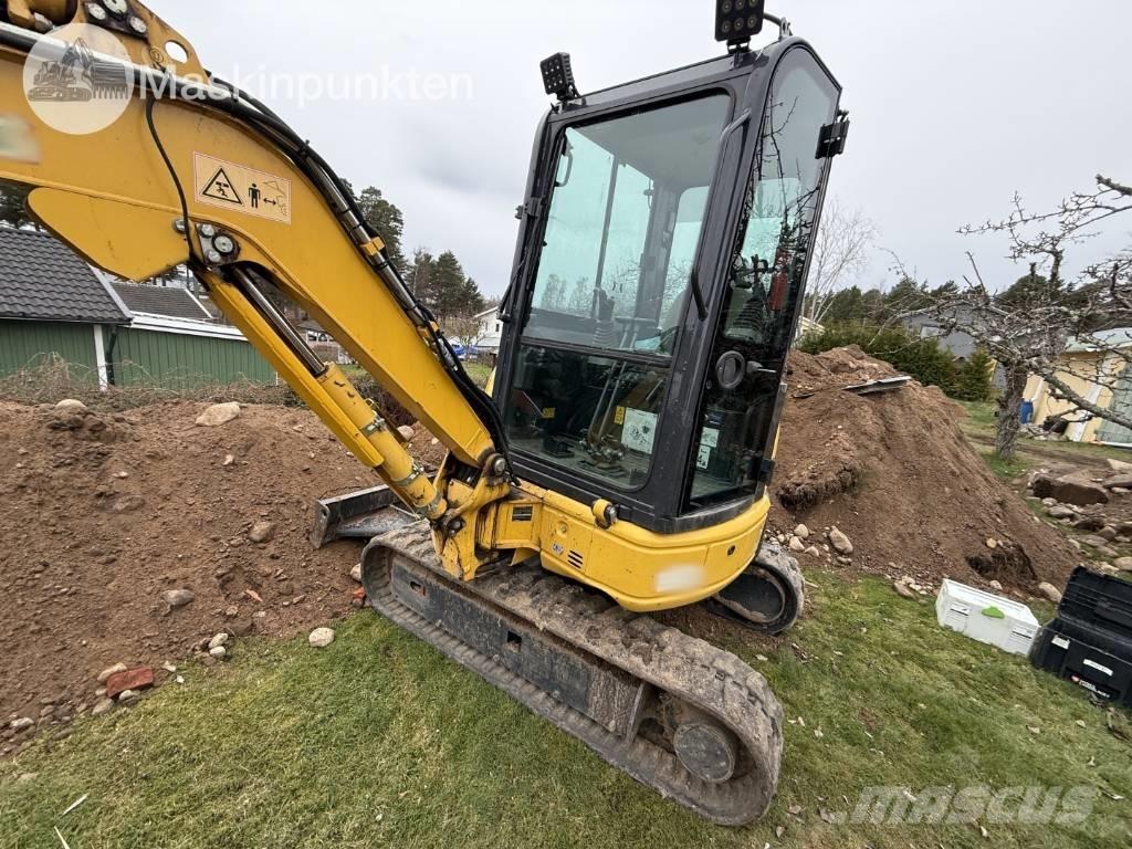 Komatsu PC 26 MR-3 Miniescavatori