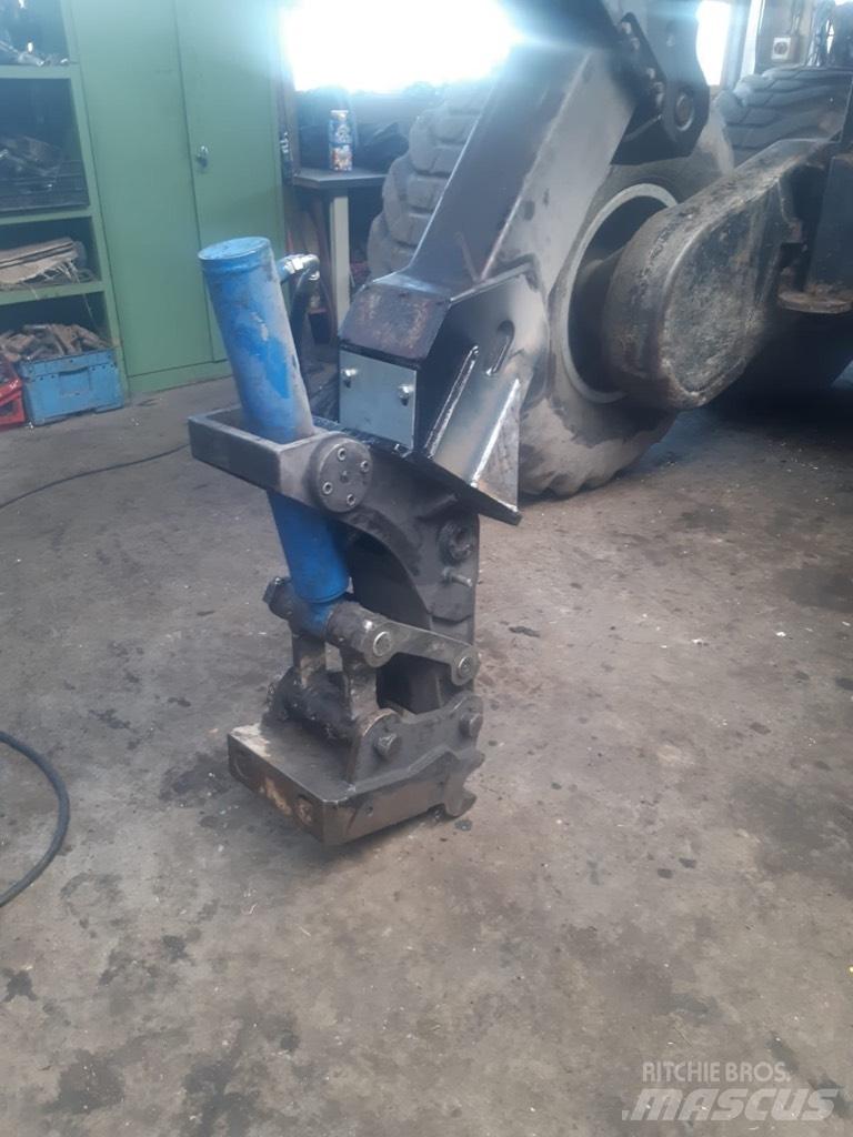 Valmet 921 Abbattitrici, Disboscatrici