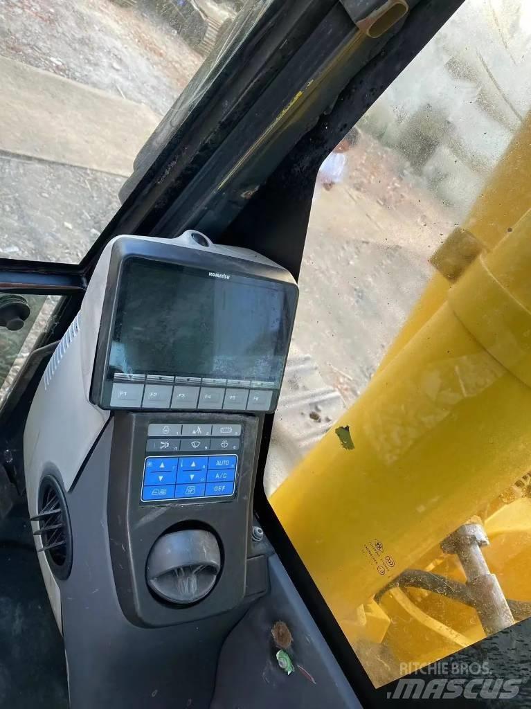 Komatsu PC450-8 Escavatori cingolati