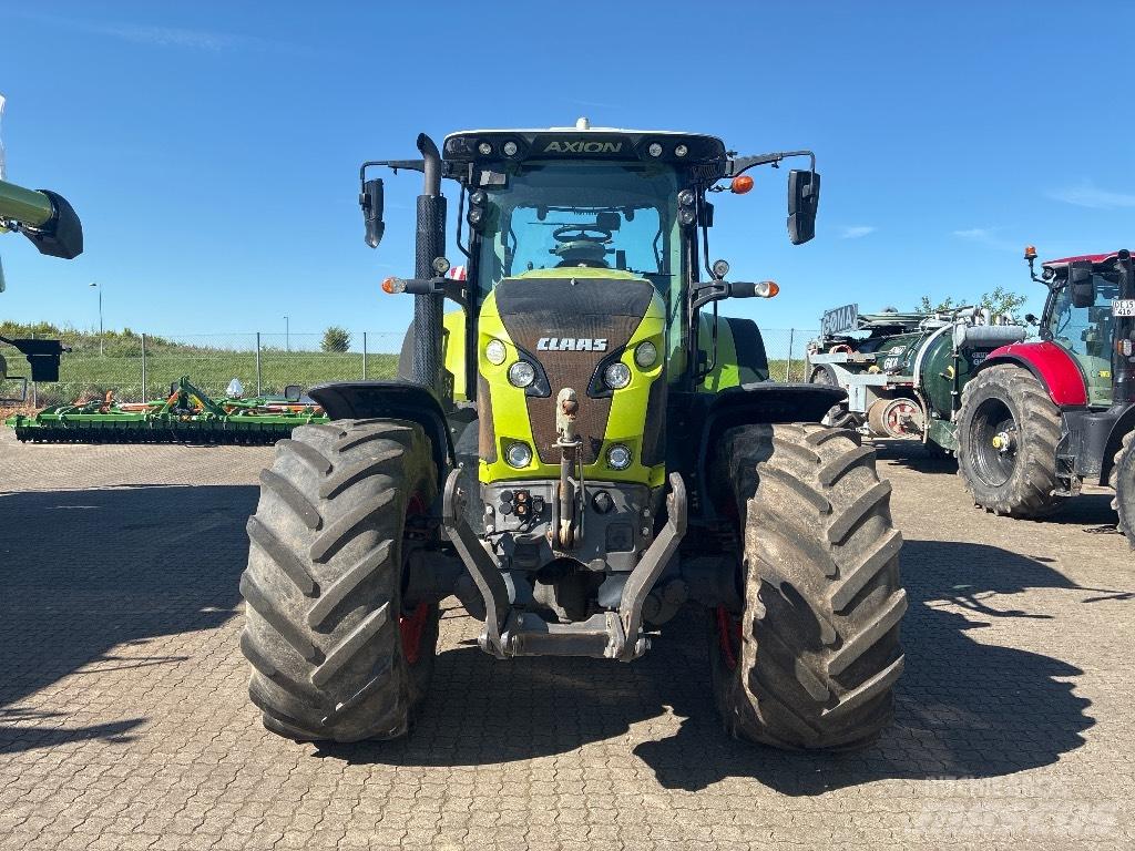 CLAAS AXION 830 CIS+ Trattori