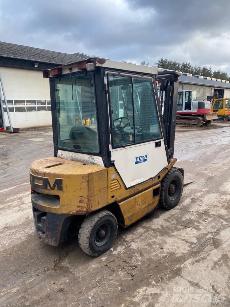 TCM FD 25 Carrelli elevatori diesel