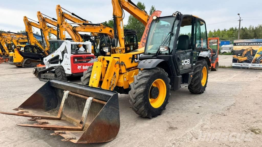 JCB 531-70 Pale gommate telescopiche
