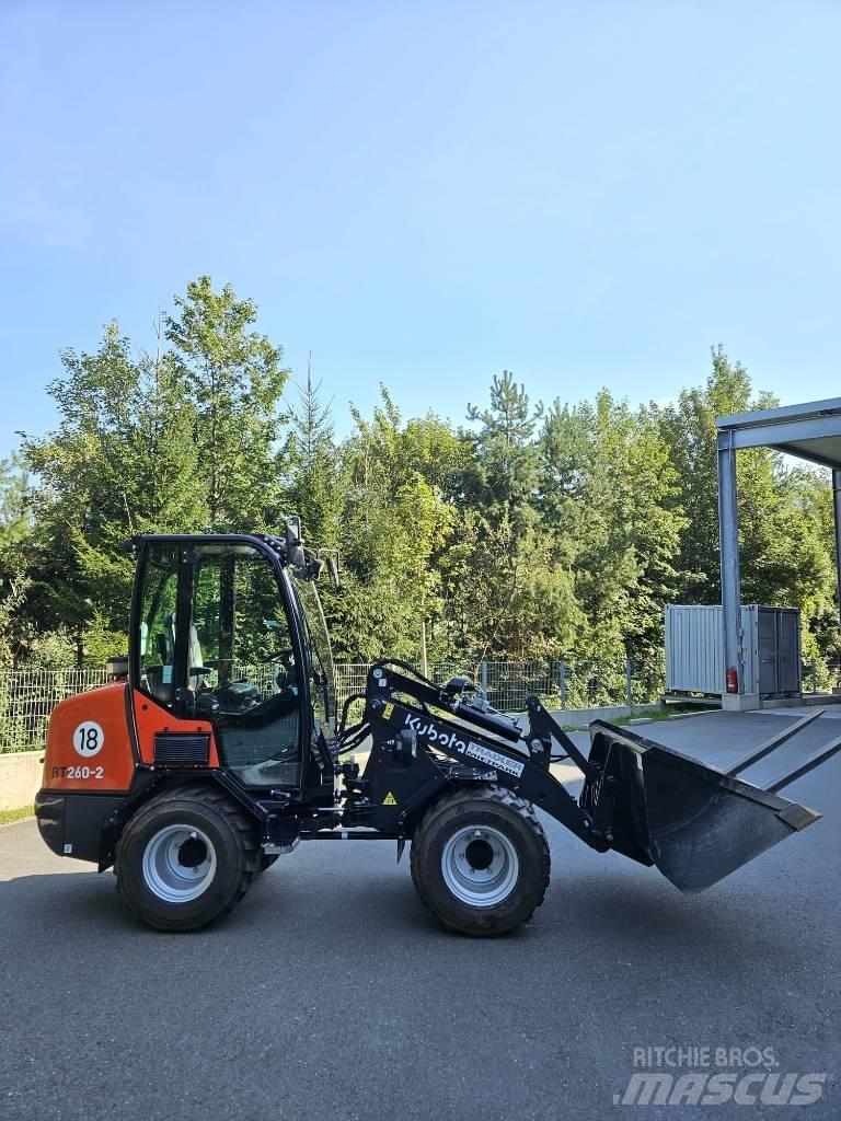 Kubota RT 260-2 Pale gommate
