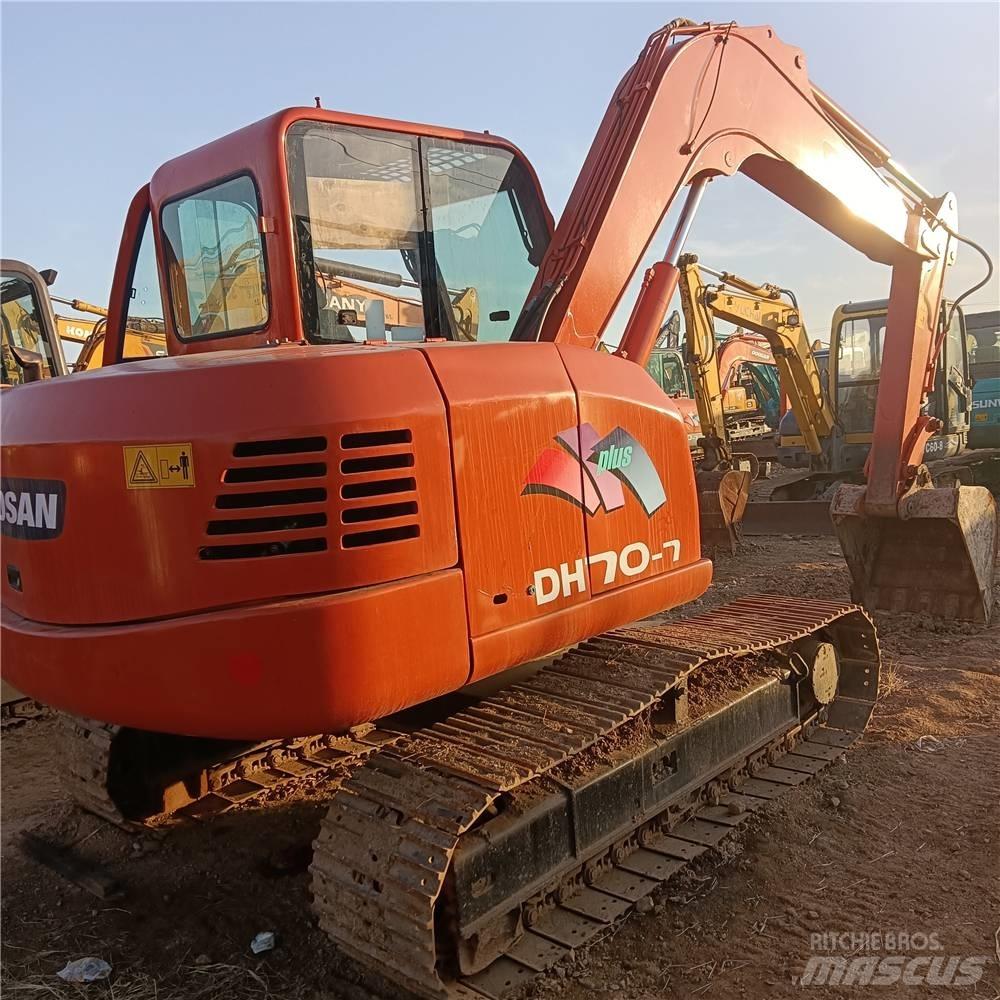 Doosan DH70 Escavatori cingolati
