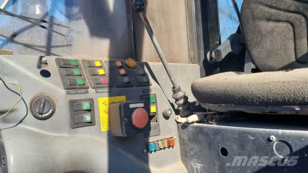 MAN TGA 33.530 Camion trasporto legname
