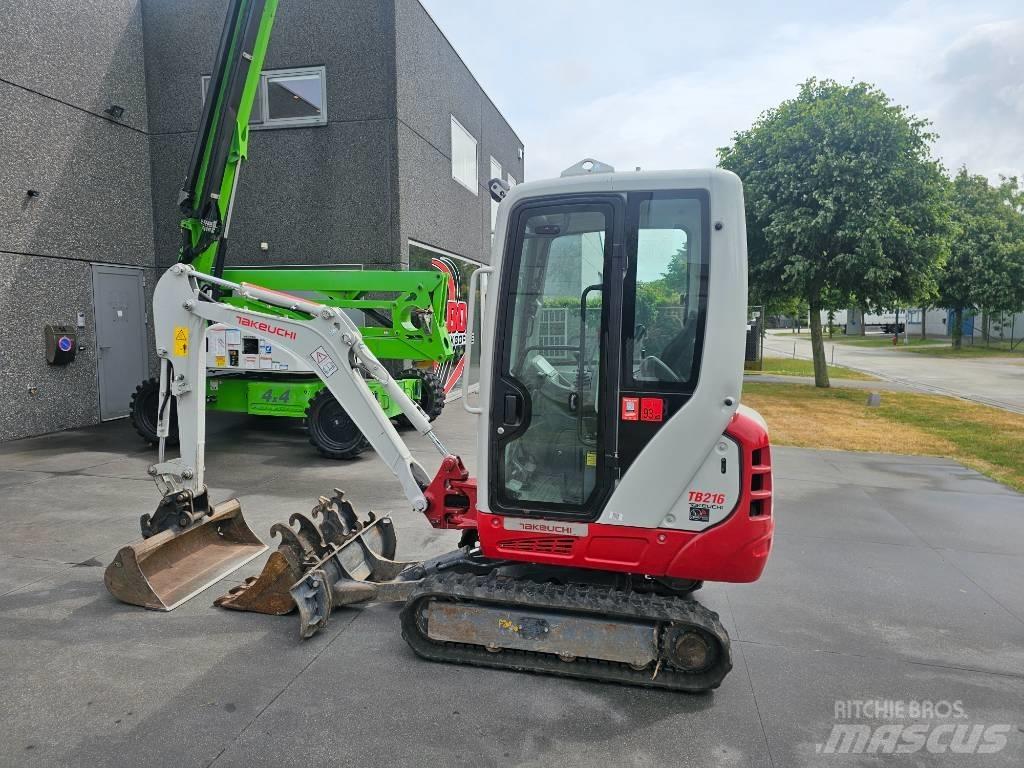Takeuchi TB 216 Miniescavatori