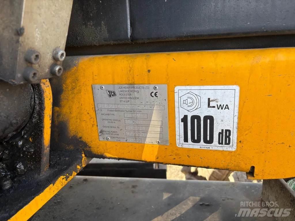 JCB JS145W Escavatori gommati
