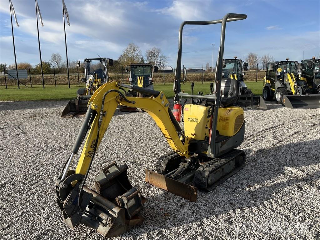 Wacker Neuson 803 Miniescavatori