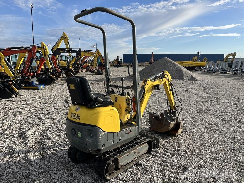 Wacker Neuson 803 Miniescavatori