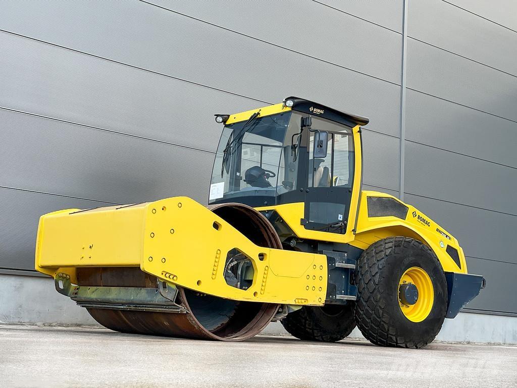 Bomag BW 216 D-5 Rulli monotamburo
