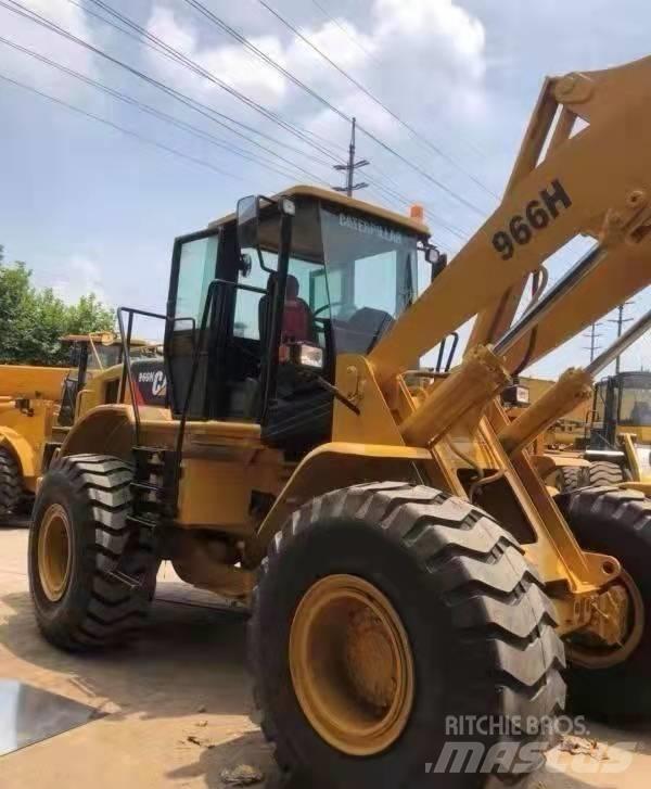 CAT 966 H Pale gommate
