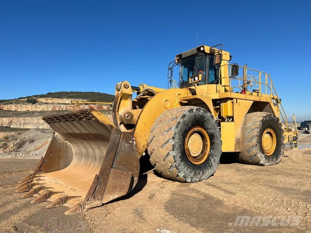 CAT 990 II Pale gommate