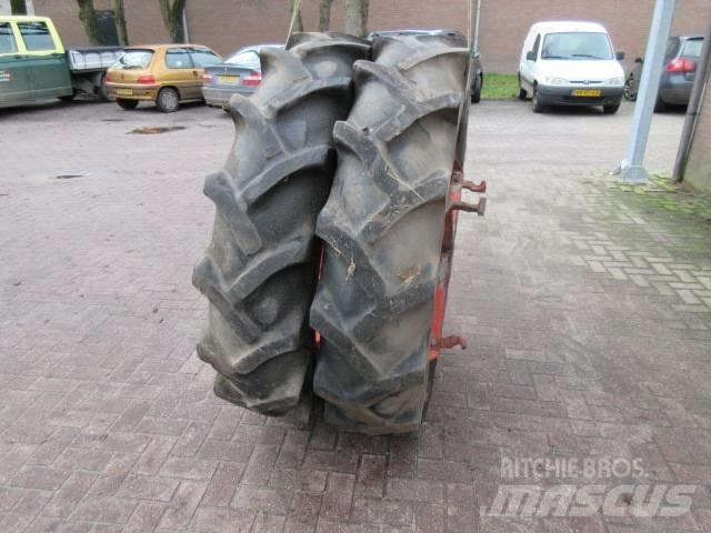 Goodyear 13.6/36 Pneumatici, ruote e cerchioni