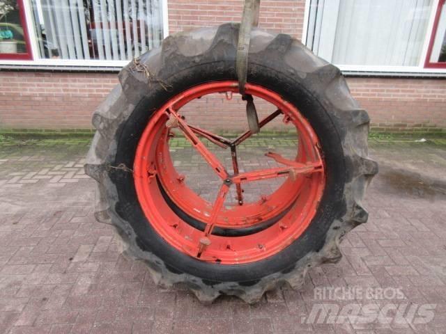 Goodyear 13.6/36 Pneumatici, ruote e cerchioni