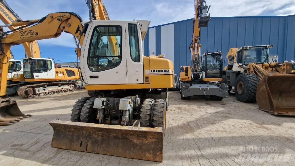 Liebherr A 309 Escavatori gommati