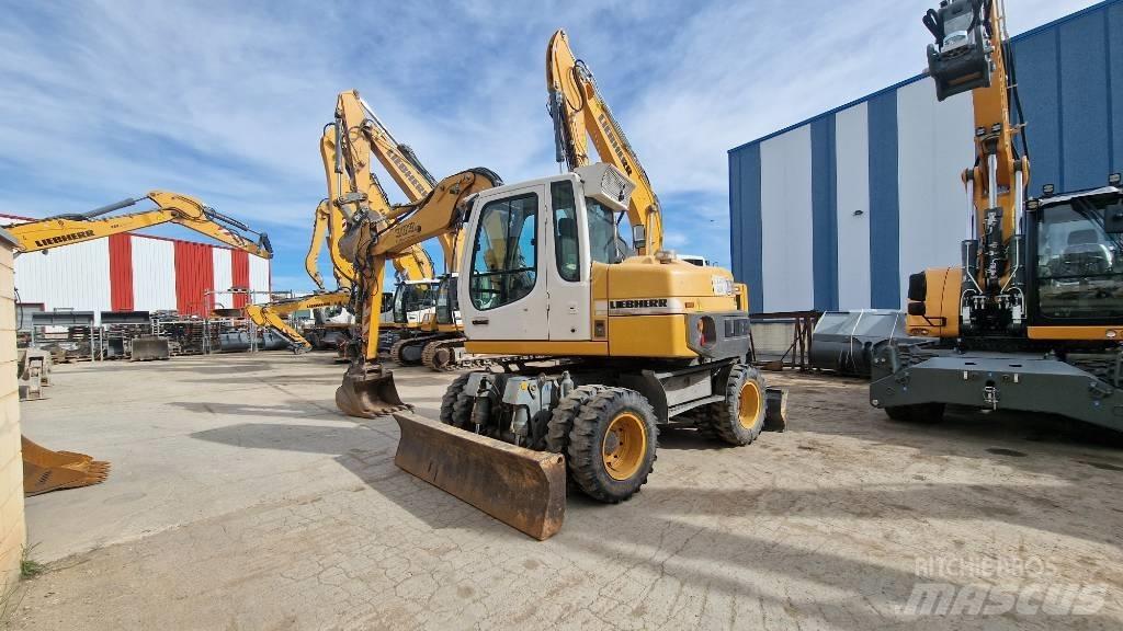 Liebherr A 309 Escavatori gommati