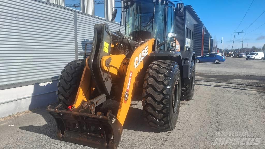 CASE 921G Pale gommate
