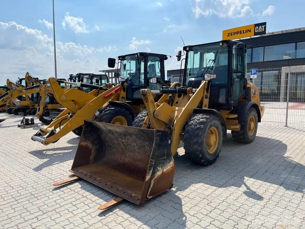 CAT 907 M Pale gommate