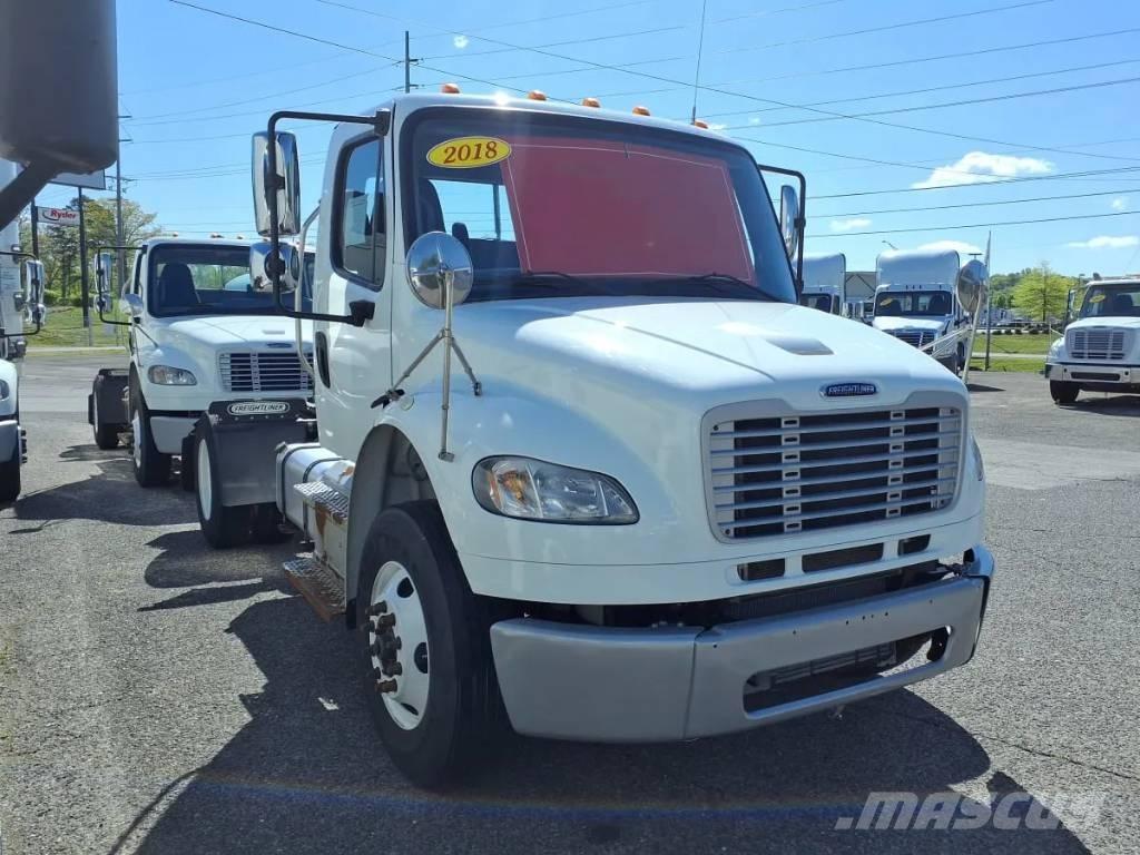 Freightliner M2 106 Motrici e Trattori Stradali