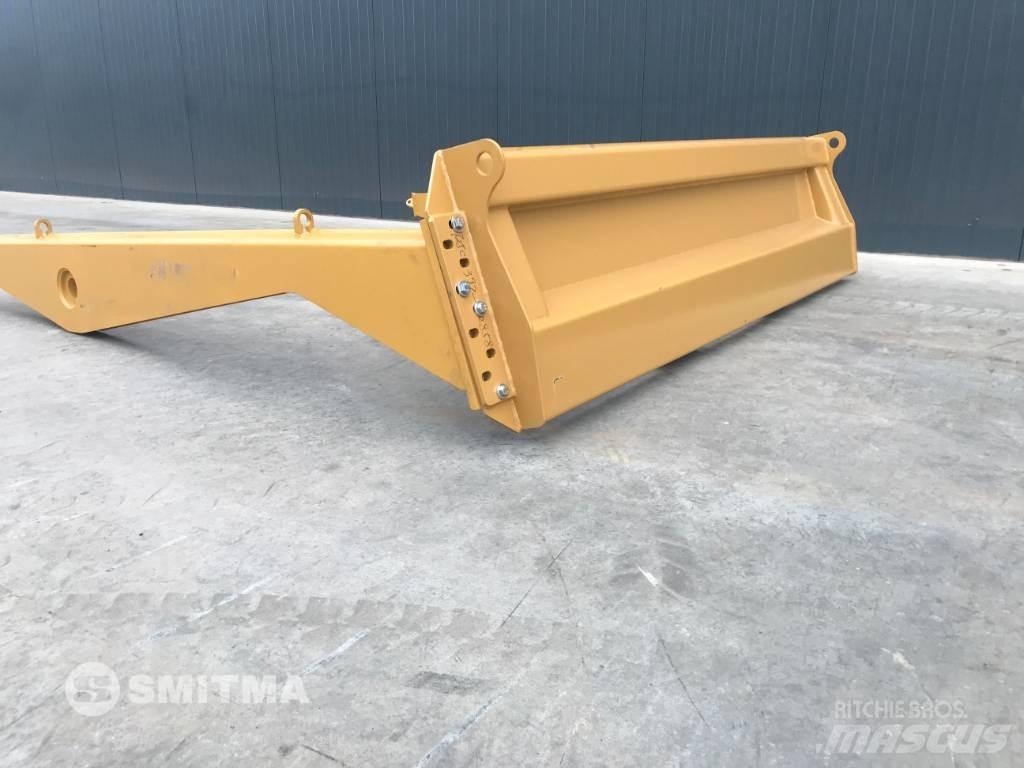 CAT 725 Portelloni posteriori