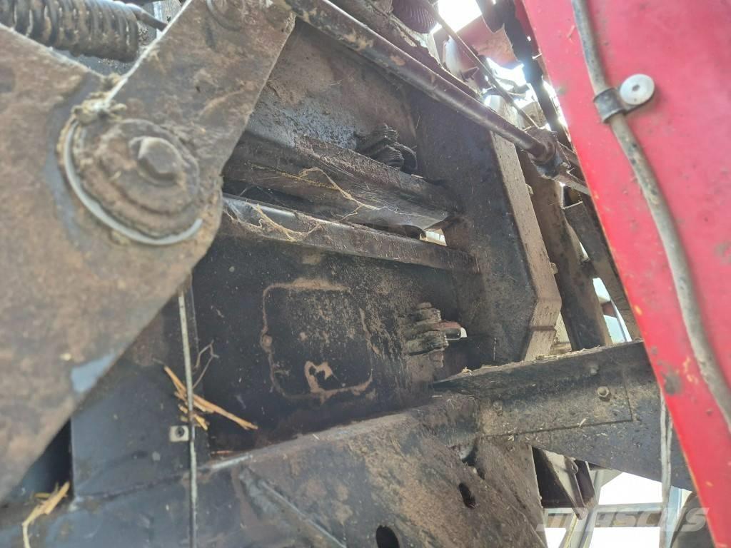 New Holland D1010 Presse quadre