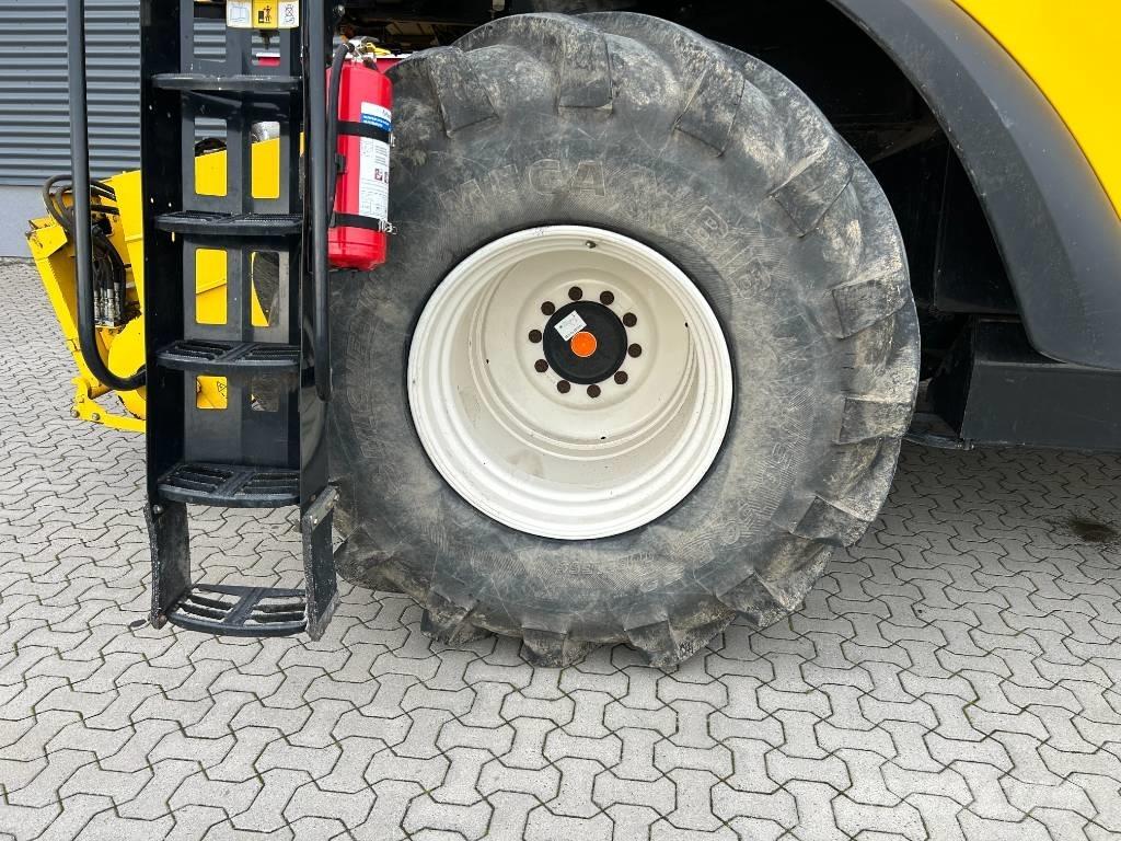 New Holland CR 9080 Mietitrebbiatrici