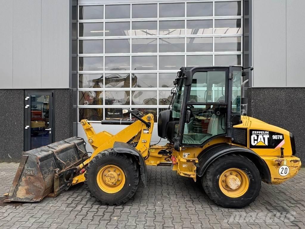CAT 907H Pale gommate