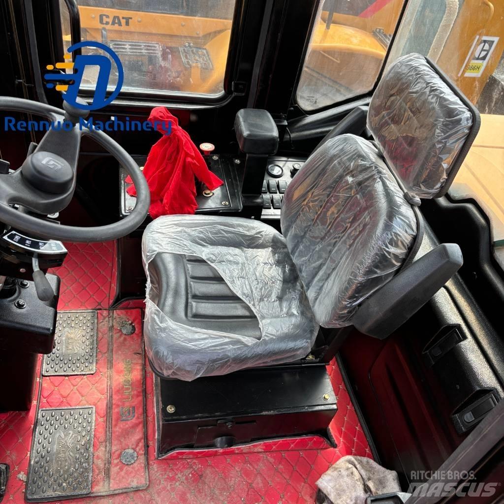 CAT 950 H Pale gommate