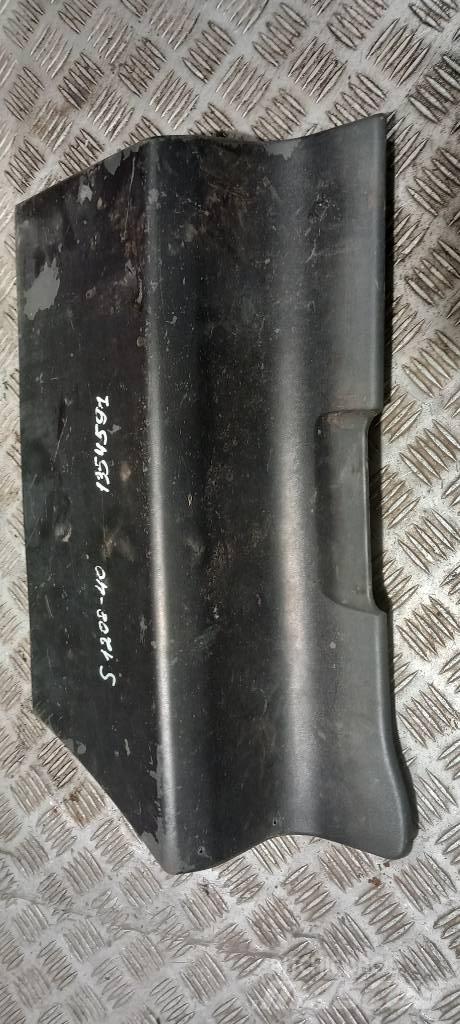 Scania 94 D.   1354594 Cabine e interni