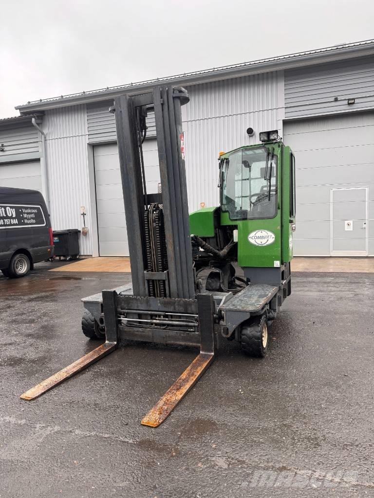 Combilift C 4000 Carrello elevatore retrattile a 4 vie