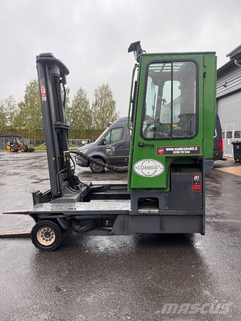 Combilift C 4000 Carrello elevatore retrattile a 4 vie