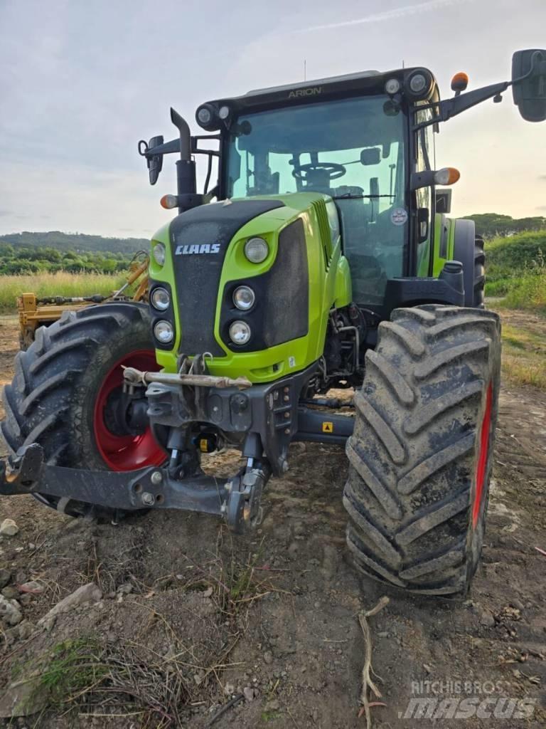 CLAAS Arion 460 Trattori