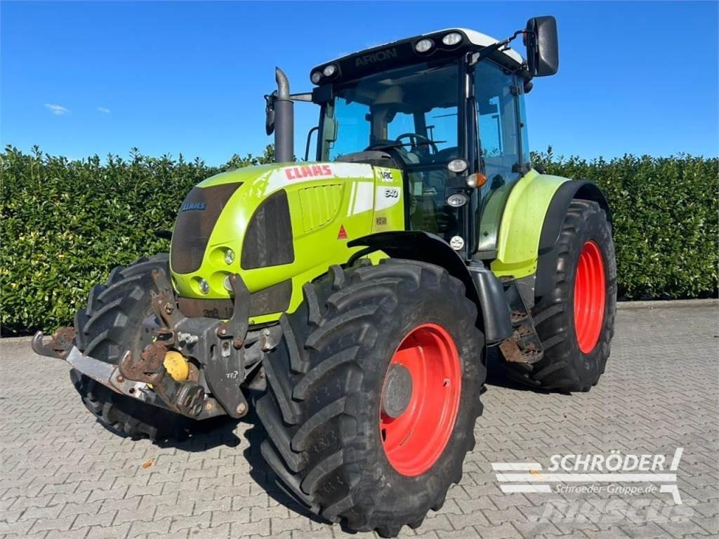 CLAAS ARION 640 Trattori