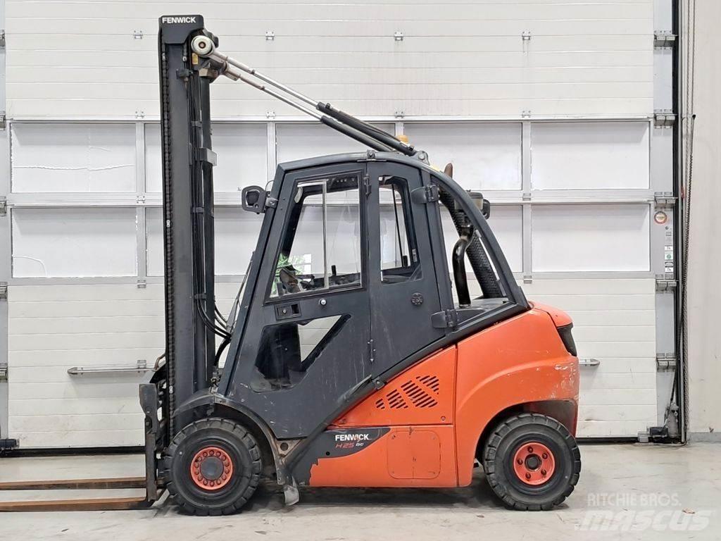 Linde H25D-02 Carrelli elevatori diesel